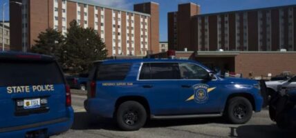 लामो समय बन्धक भएकी एक महिलाको अमेरिकन प्रहरीद्वारा  उद्दार