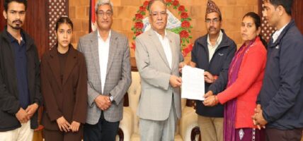 हमासको कब्जामा रहेका विपिनका परिवारले प्रधानमन्त्रीलाई भेटे