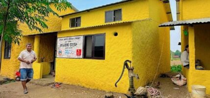 चितवनका ५२ विपन्न परिवारले पाए सुरक्षित घर 