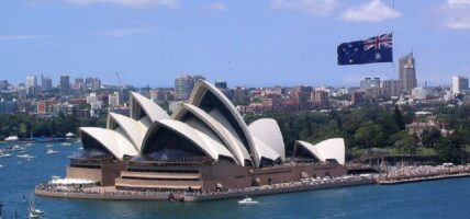 अष्ट्रेलियामा विदेशी विद्यार्थी भिसामा कडाइ