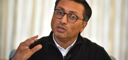 रास्वपा नेताको टोली आकस्मिक रुपमा सोमबारै फर्किने