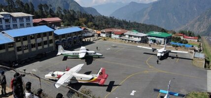लुक्लामा एकैदिन १८४ उडान