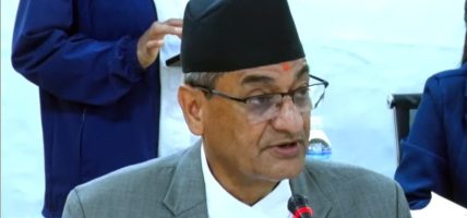भोलि जाँचबुझ आयोगमा बयान दिँदै लेखक