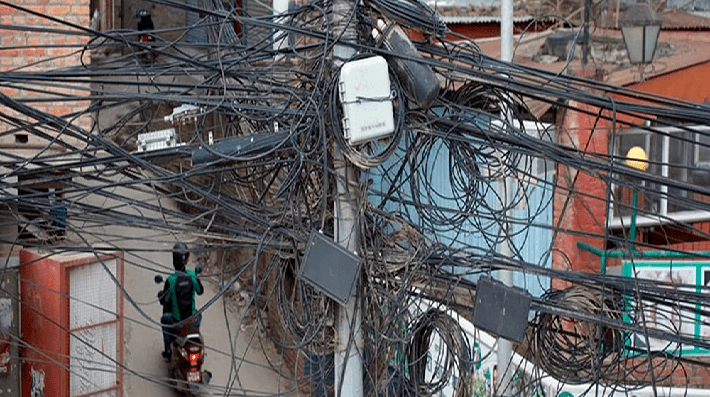 उपत्यकाका अस्तव्यस्त तार व्यवस्थापन गरिसक्न निर्देशन
