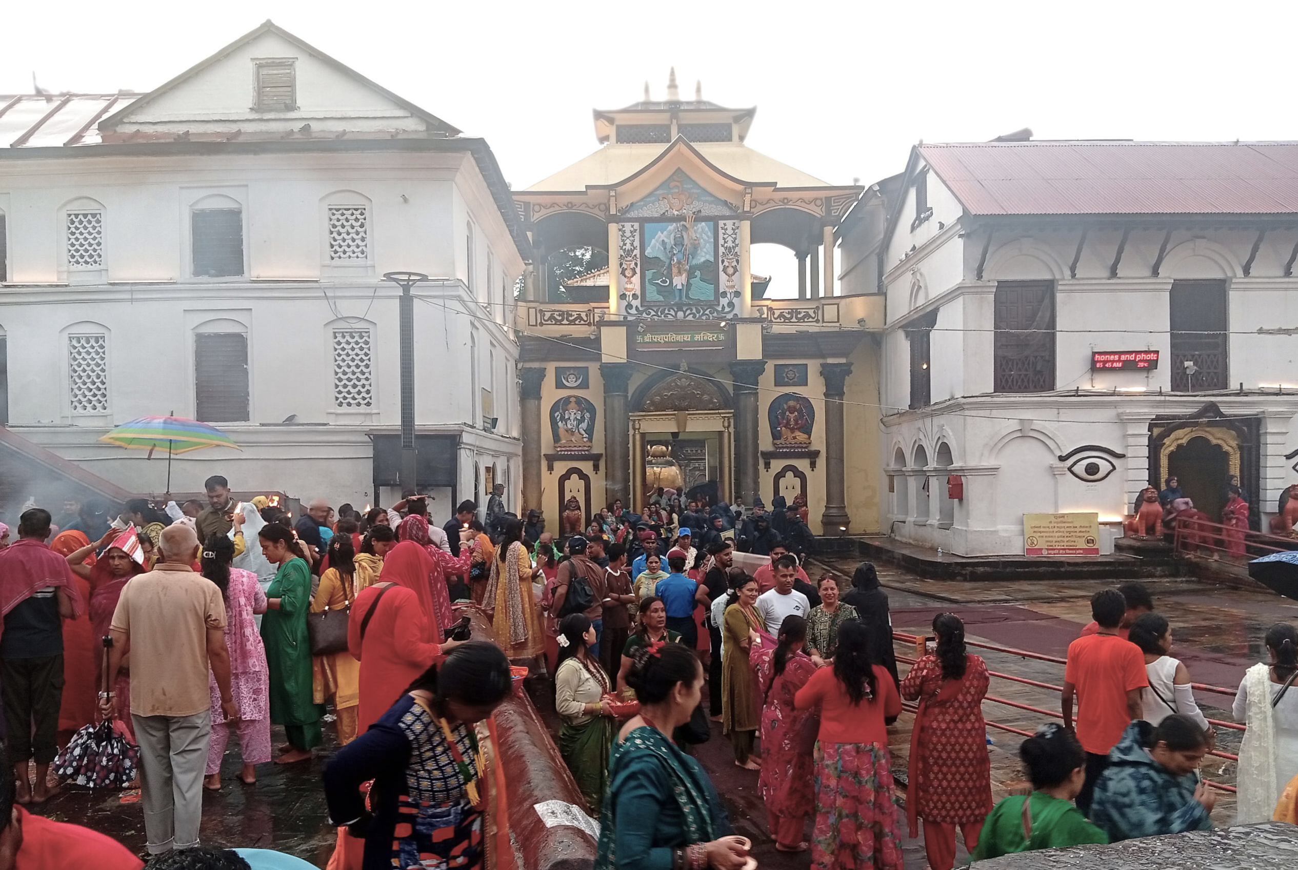 पशुपतिमा दर्शन र पूजाआजा व्यवस्थित