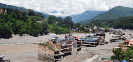 भोटेकोसी बाढीमा ६ हजार बेपत्ता, १४ सयको मृत्यु