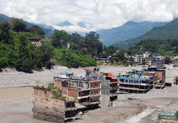 भोटेकोसी बाढीमा ६ हजार बेपत्ता, १४ सयको मृत्यु